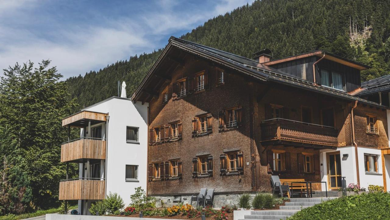 Aparthotel Tante Anna - Retreats Mit Weitblick Sankt Gallenkirch Exterior foto